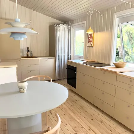 Semesterbostad Klassiskt Danskt Sommarhus *